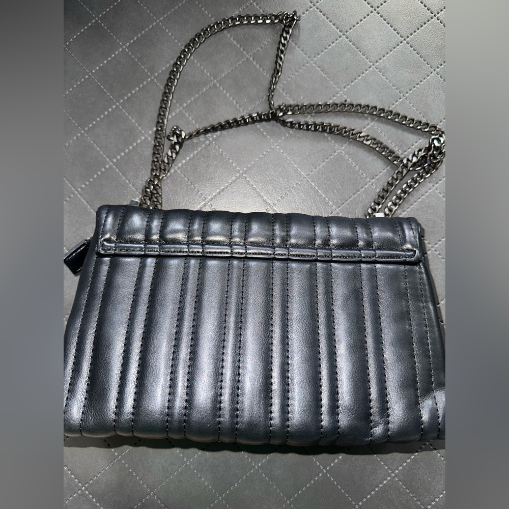 Shoulder bag ๐ - Picture 2 of 3